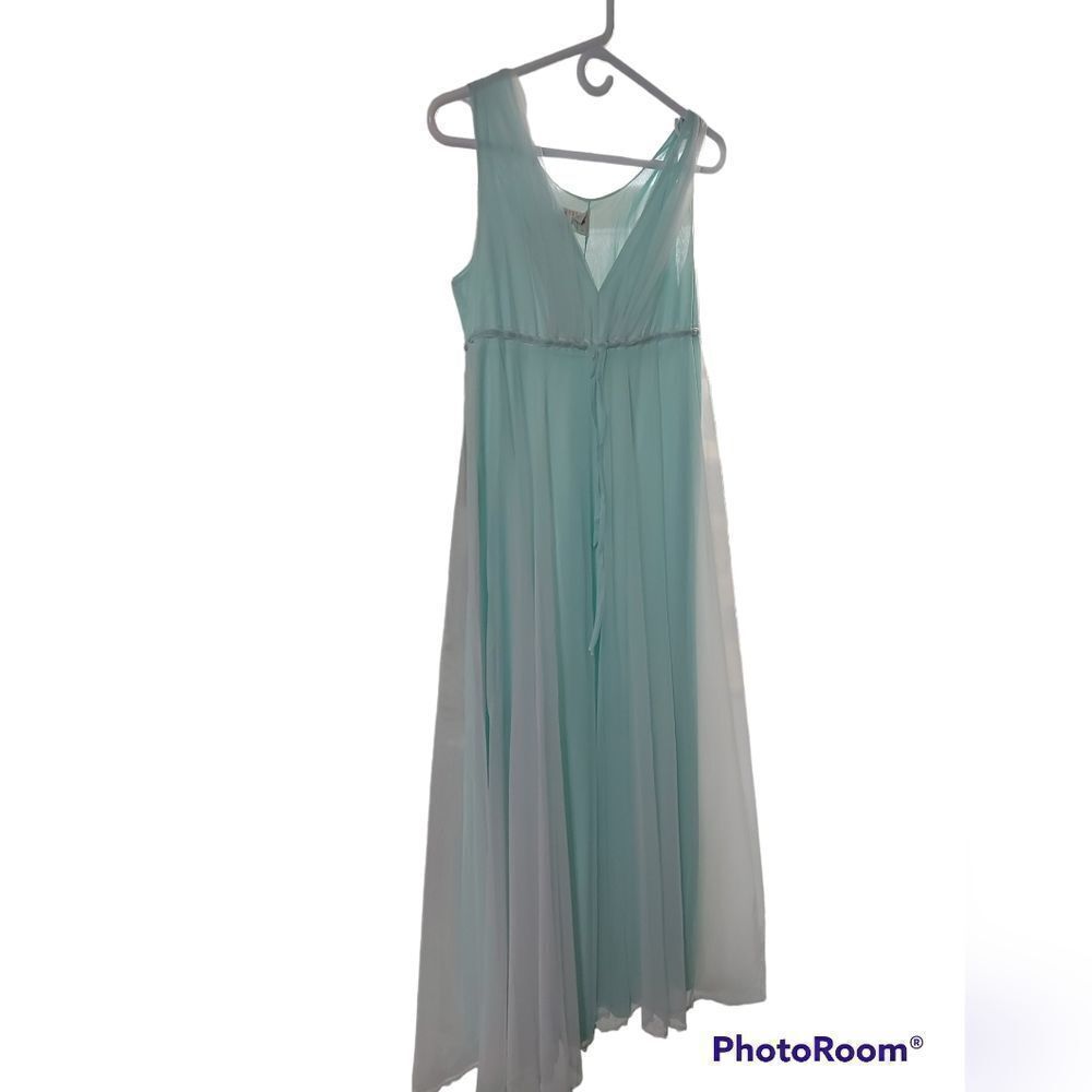 Vintage Cahill Lingerie Nightdress